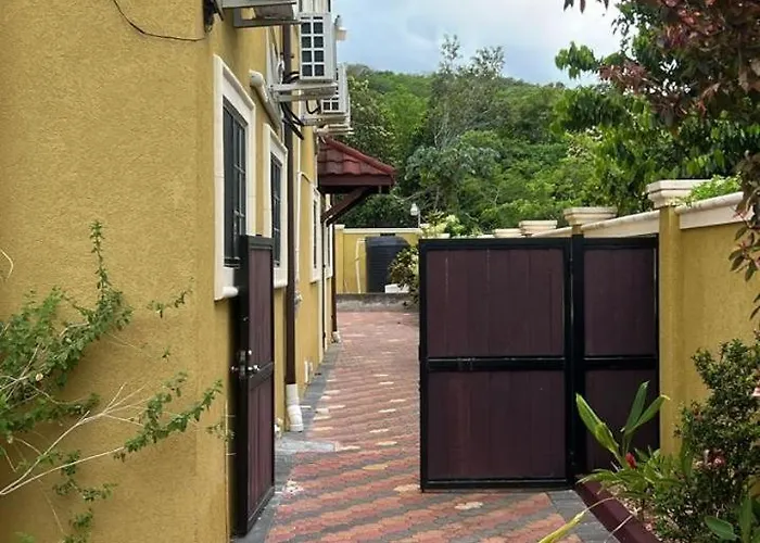 Toniqueluxeguesthouse Montego Bay