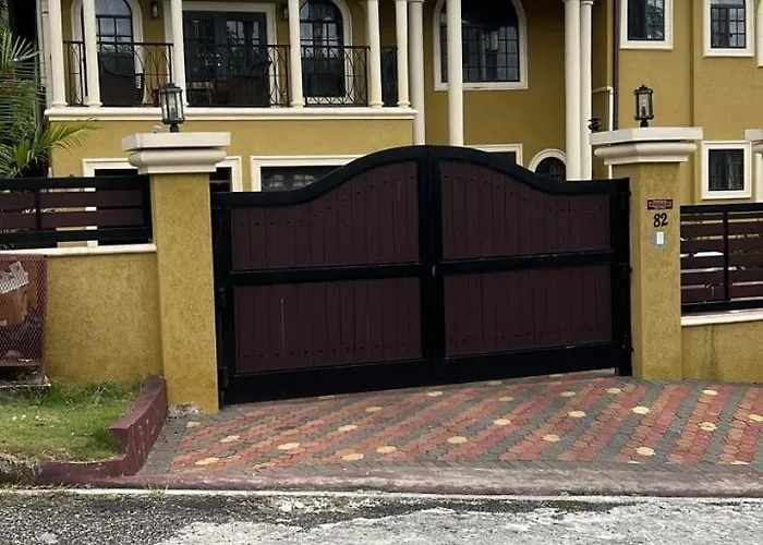Toniqueluxeguesthouse Apartment Montego Bay